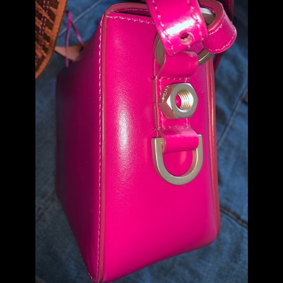 Off White Fushia Shoulder Bag w/ Shoulder Strap - Picture 11 of 12